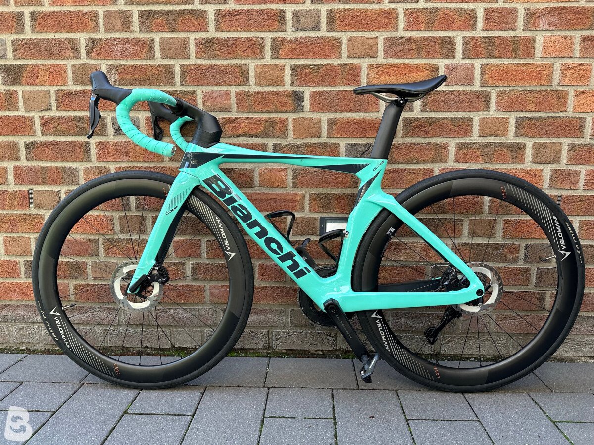 Bianchi Oltre Comp Ultegra Di2 2025