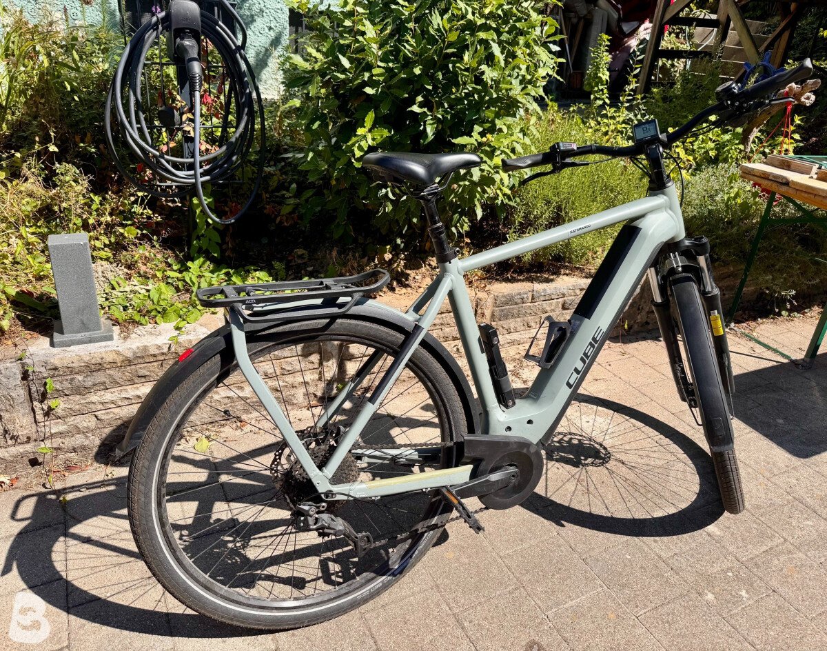 Cube KATHMANDU HYBRID, ONE 750 2023
