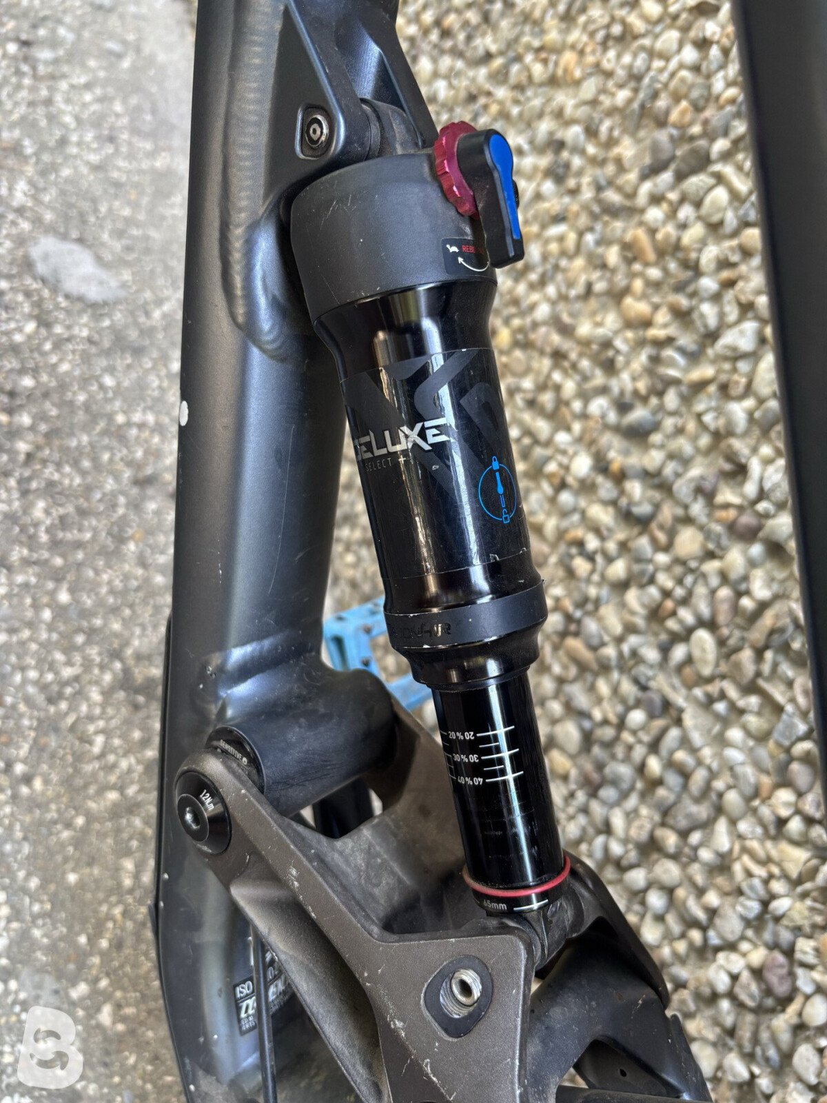 Commencal Clash Essential 2021