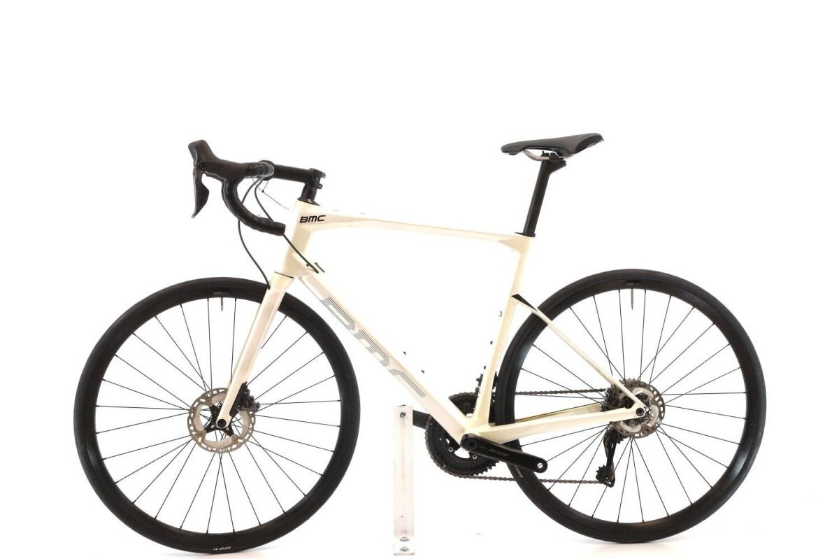 BMC Roadmachine THREE Di2 12V 2024