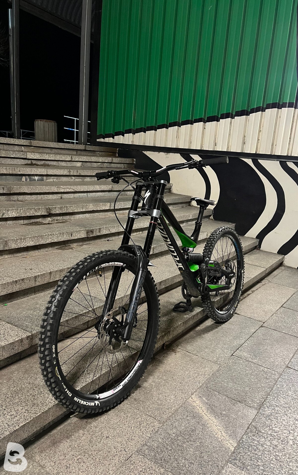 Specialized demo 8 carbon 2016