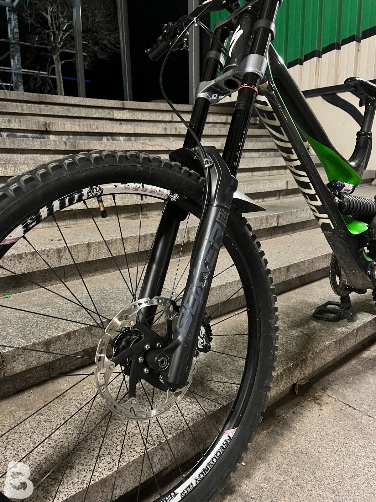 Specialized demo 8 carbon 2016