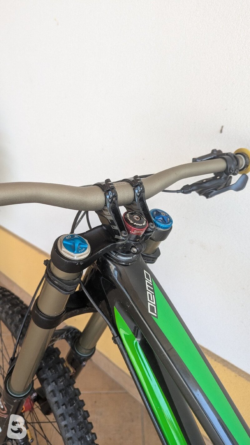 Specialized Demo 8 I Carbon 2016