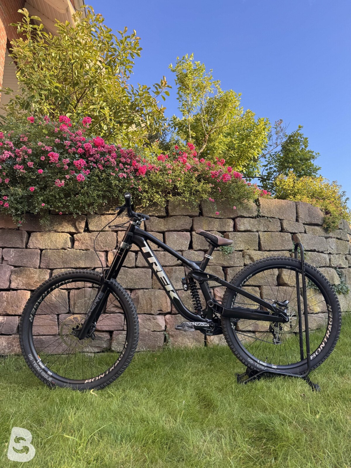 Trek Session 8 2025