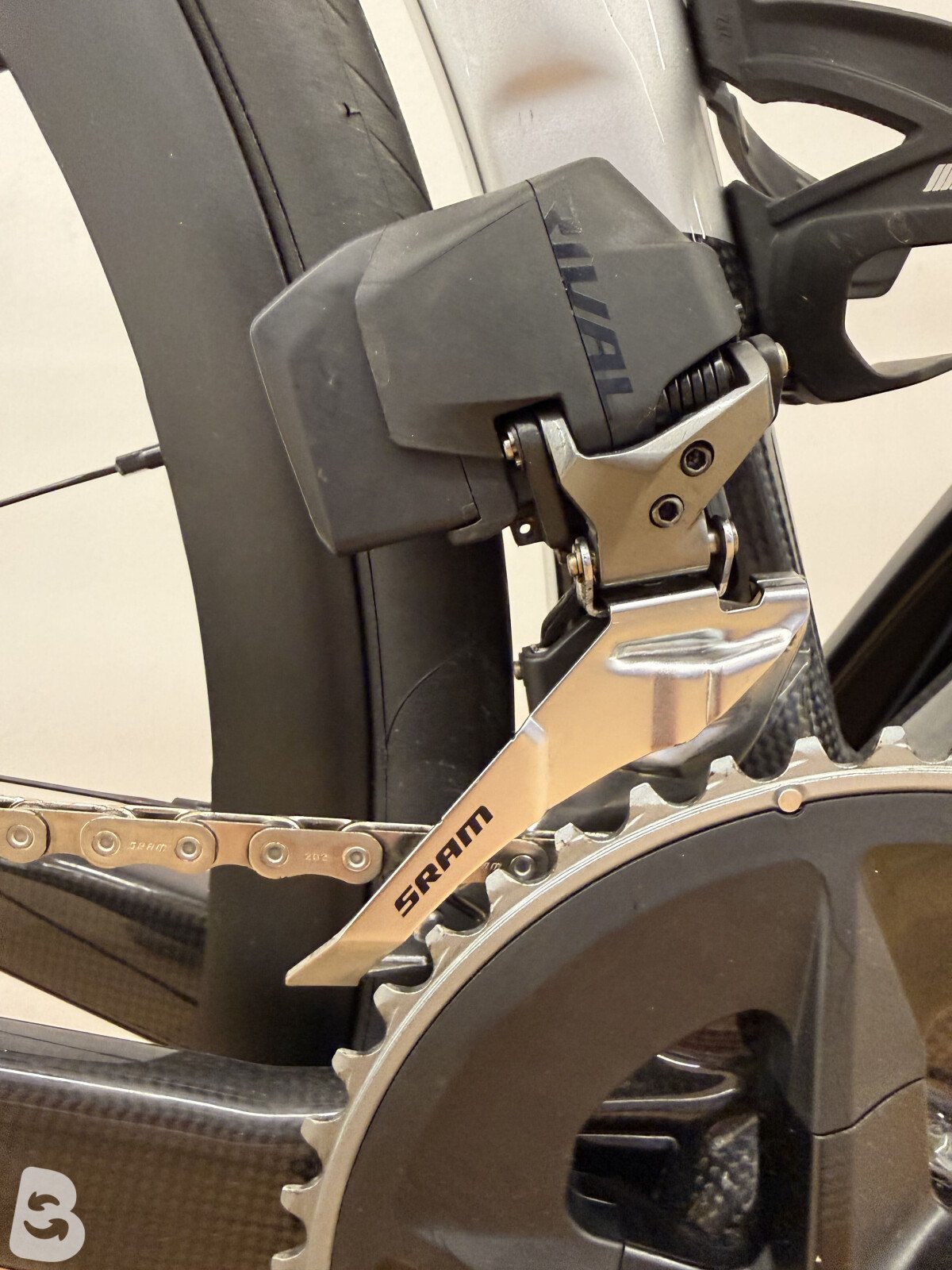 Cipollini BOND EVO SRAM RIVAL E-TAP AXS 2023