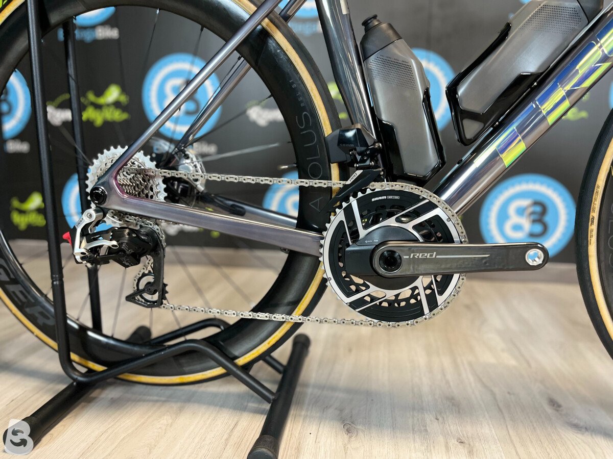 Trek Madone SLR9 eTap Gen.8 2025