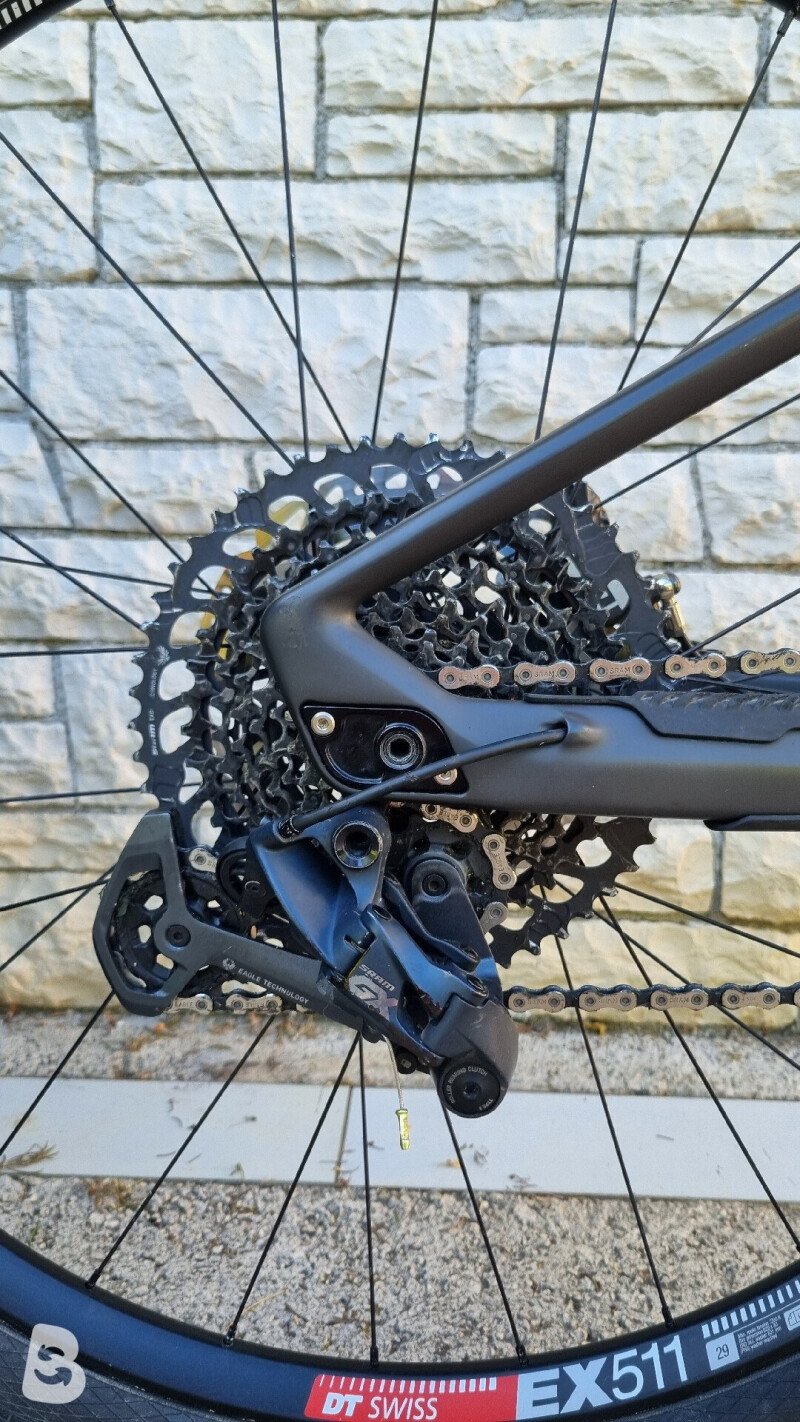Mondraker SUPERFOXY CARBON R 2024