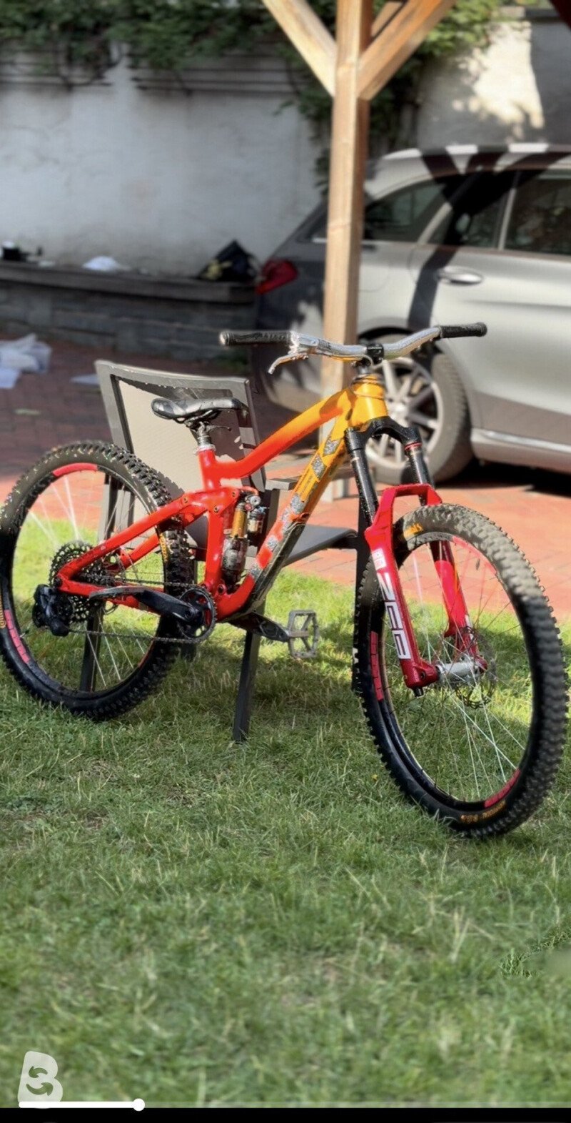 Trek Remedy Custom 2022
