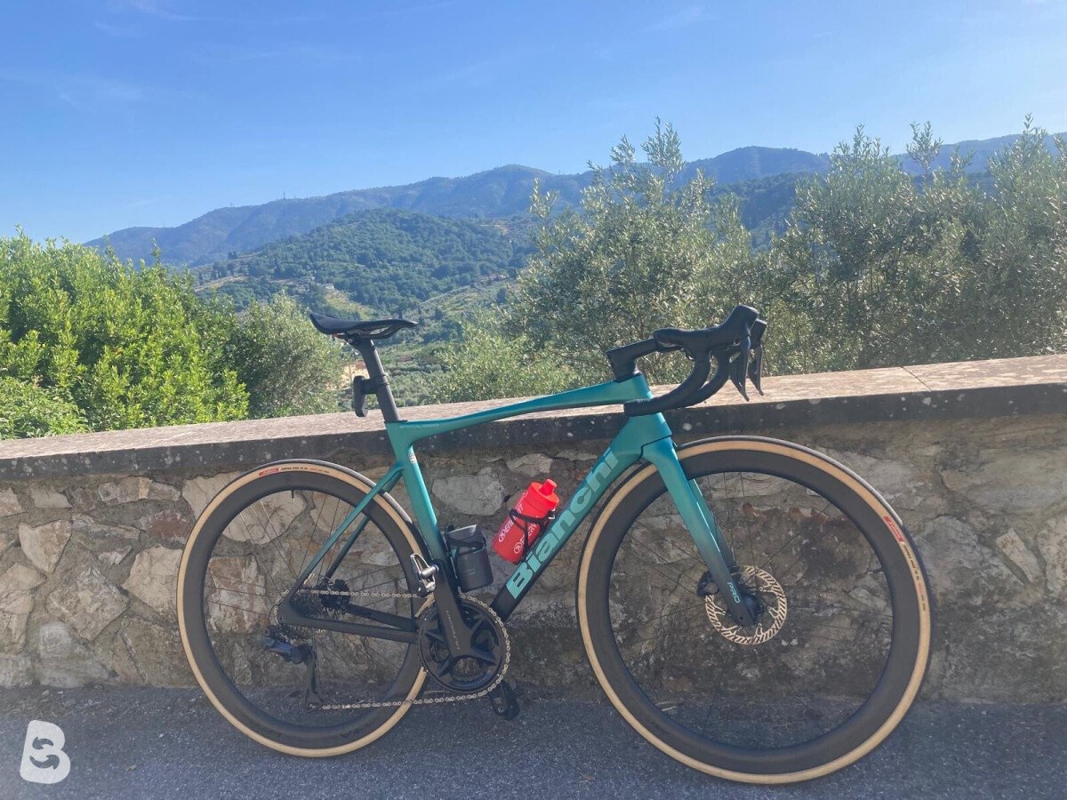 Bianchi Specialissima PRO Ultegra Di2 2024