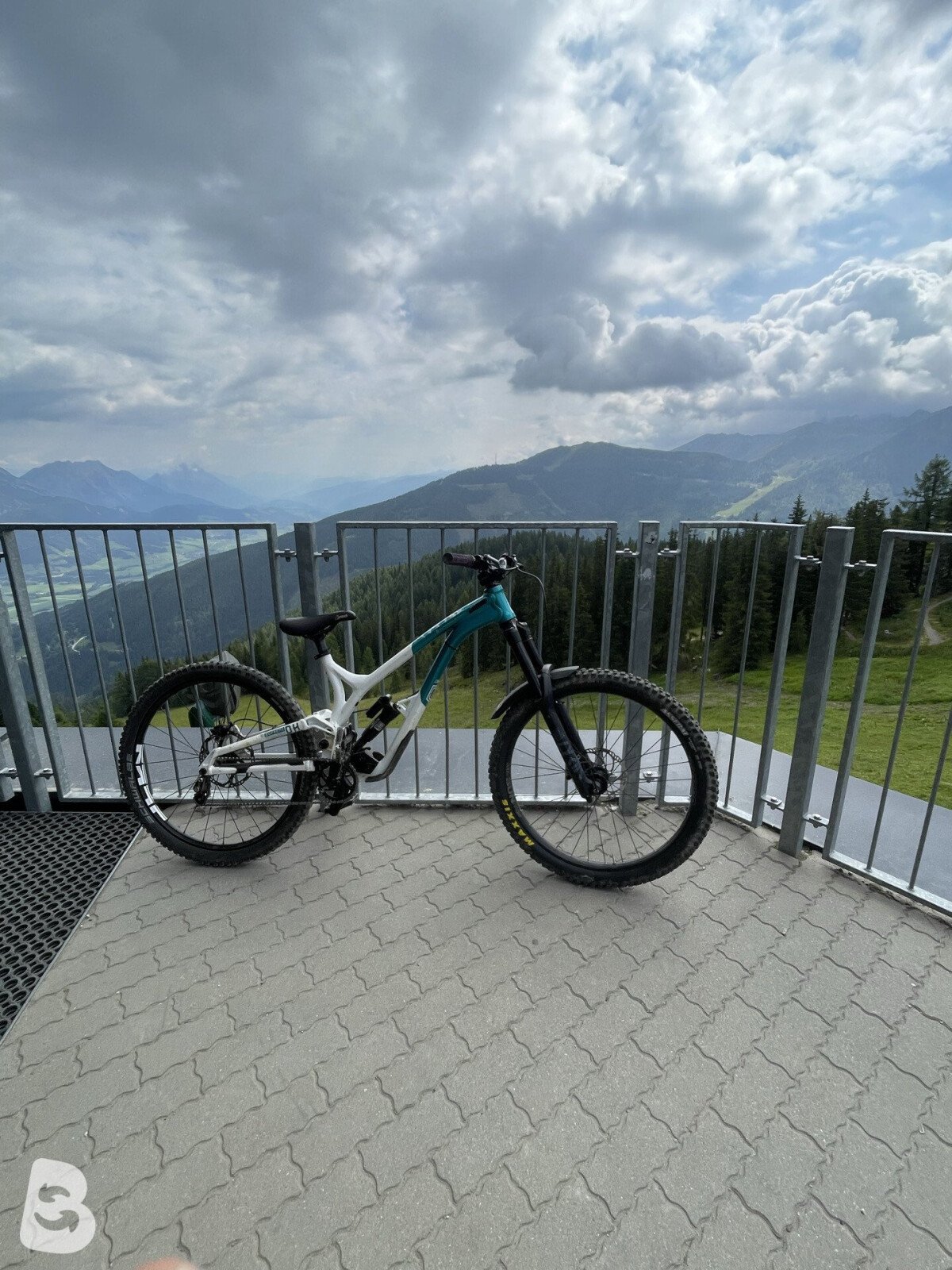 Commencal SUPREME DH V4 SIGNATURE 2022