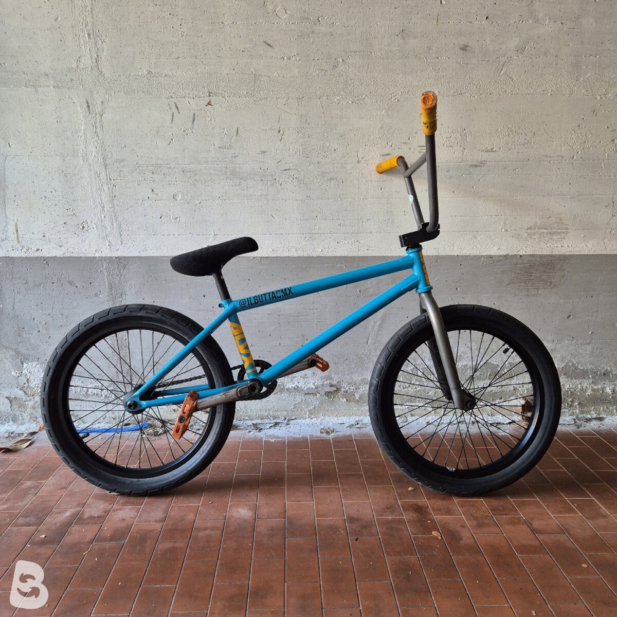 BMX BSD Custom