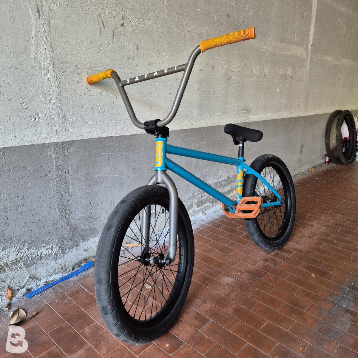 BMX BSD Custom