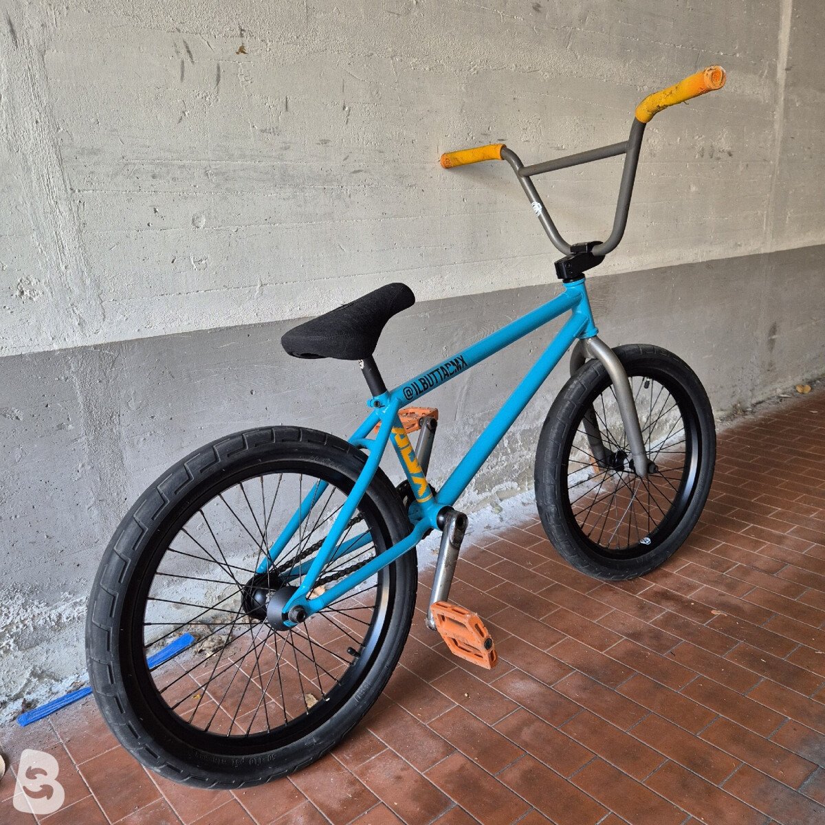 BMX BSD Custom