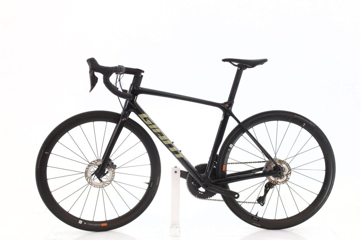 Giant TCR Advanced Pro 0 Di2 12V 2024