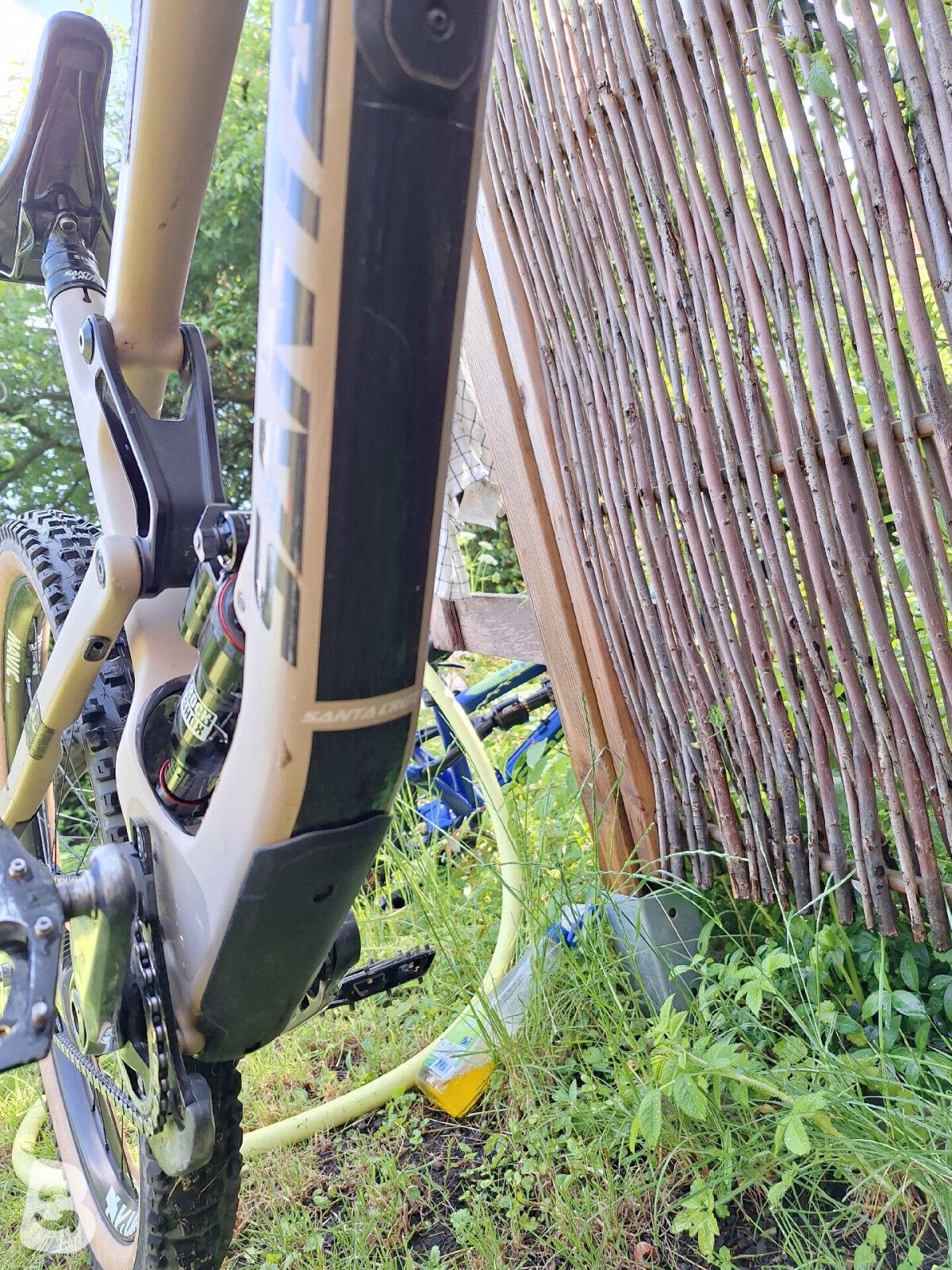 Santa Cruz Nomad V4 2020