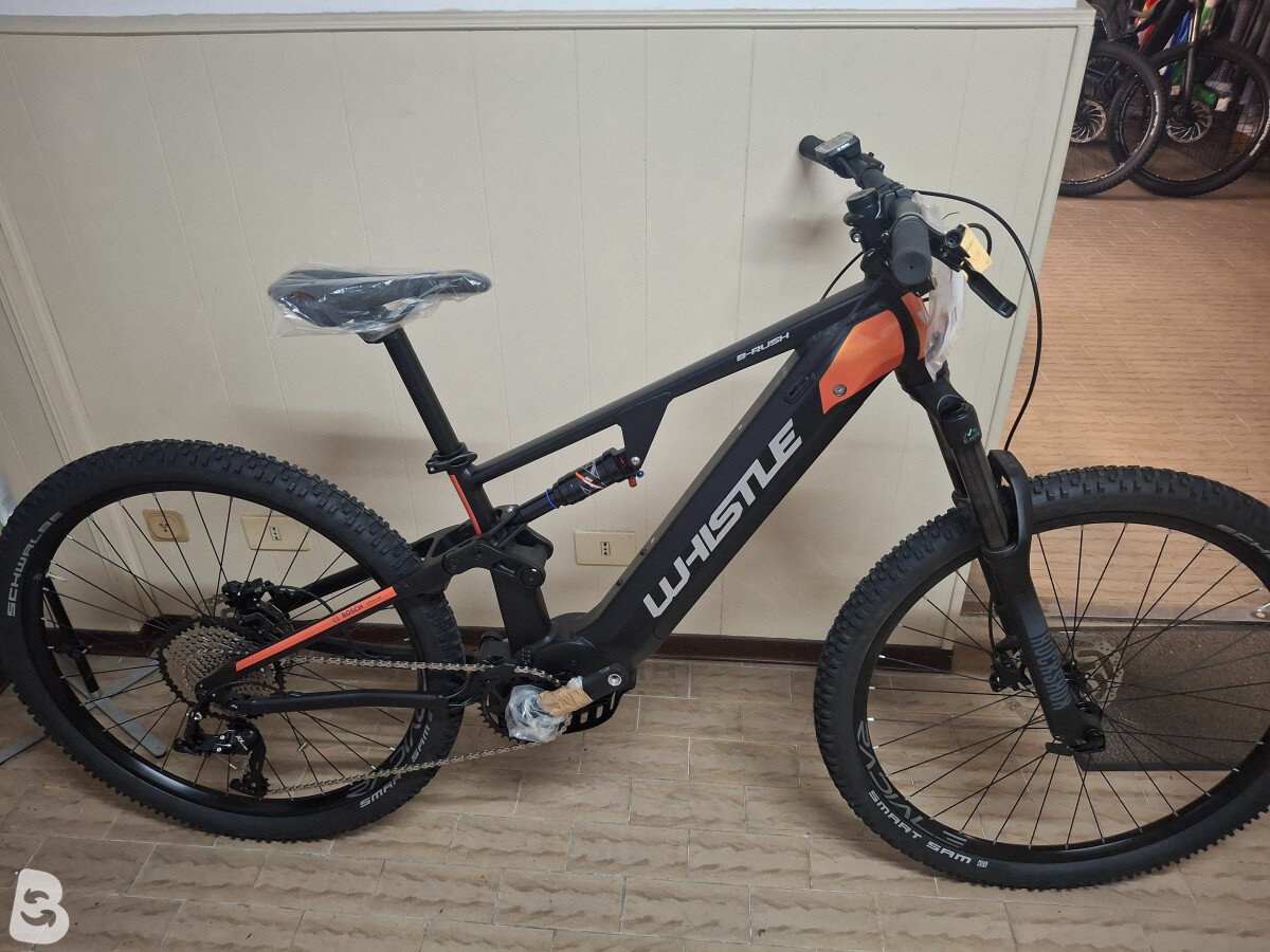 Whistle B-rush A5.2X 2025