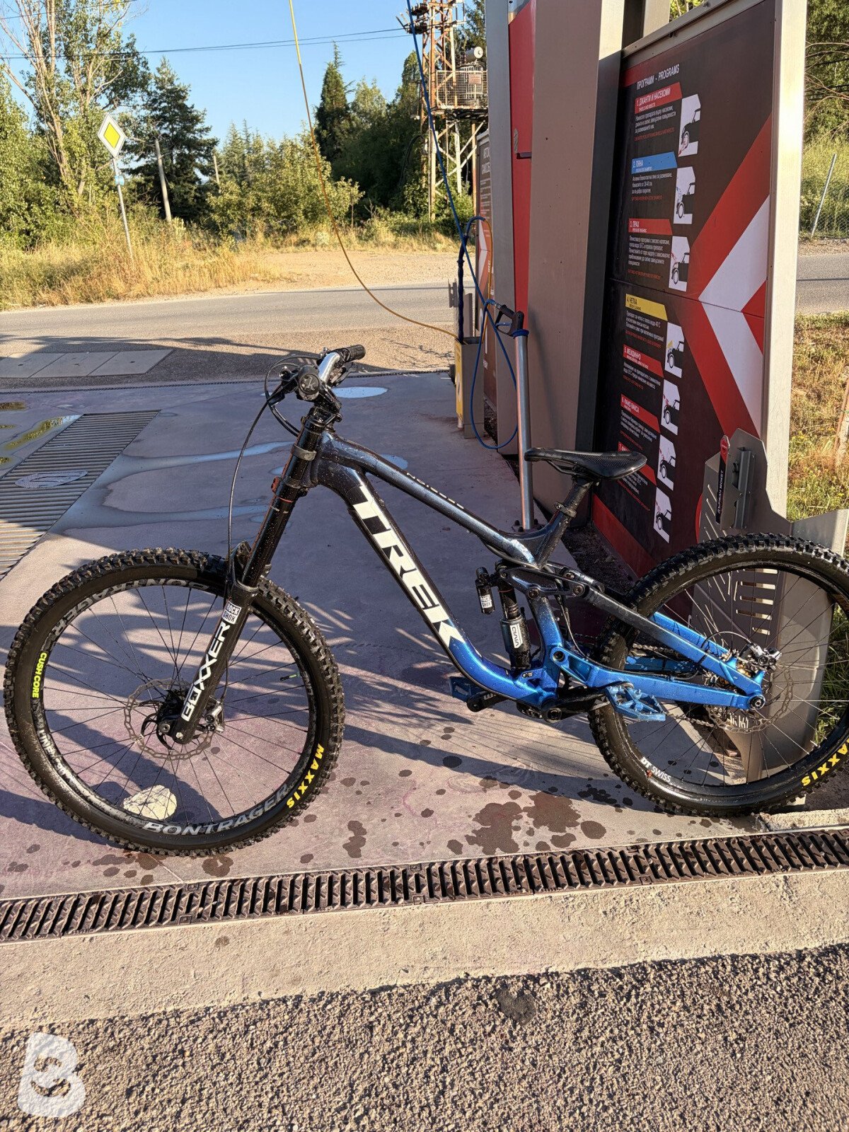 Trek Session 9 X01 2025