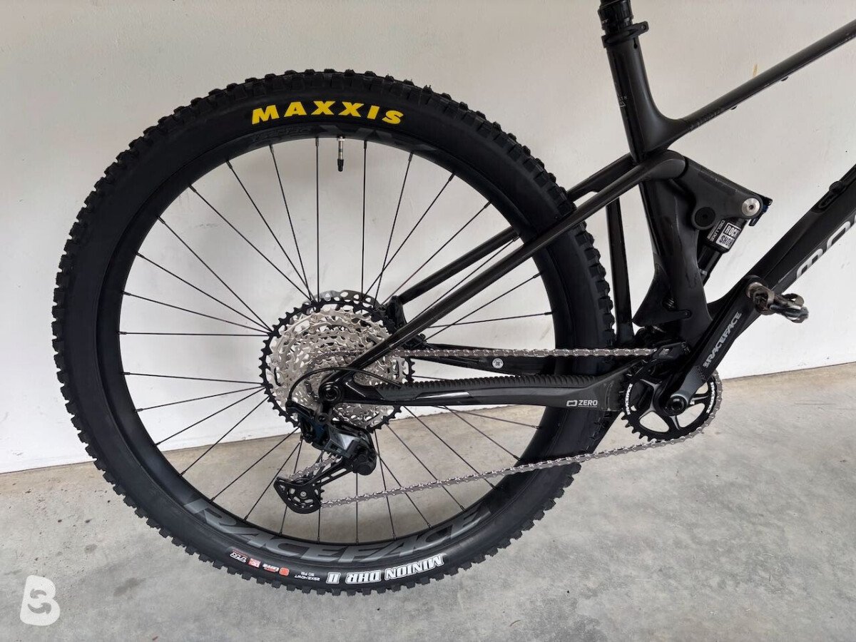 Mondraker RAZE CARBON R 2022