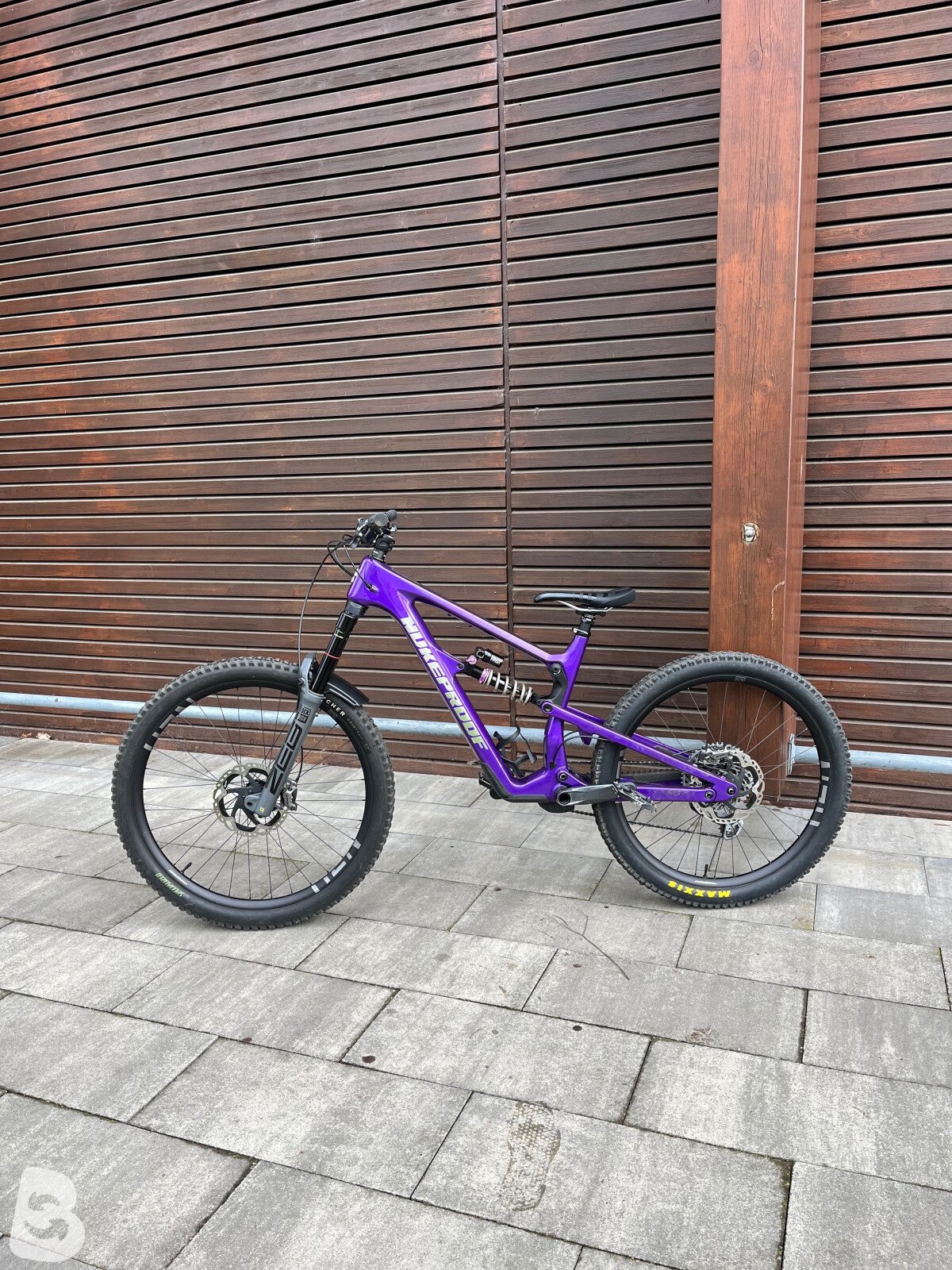 Nukeproof Mega 297 Carbon 2023