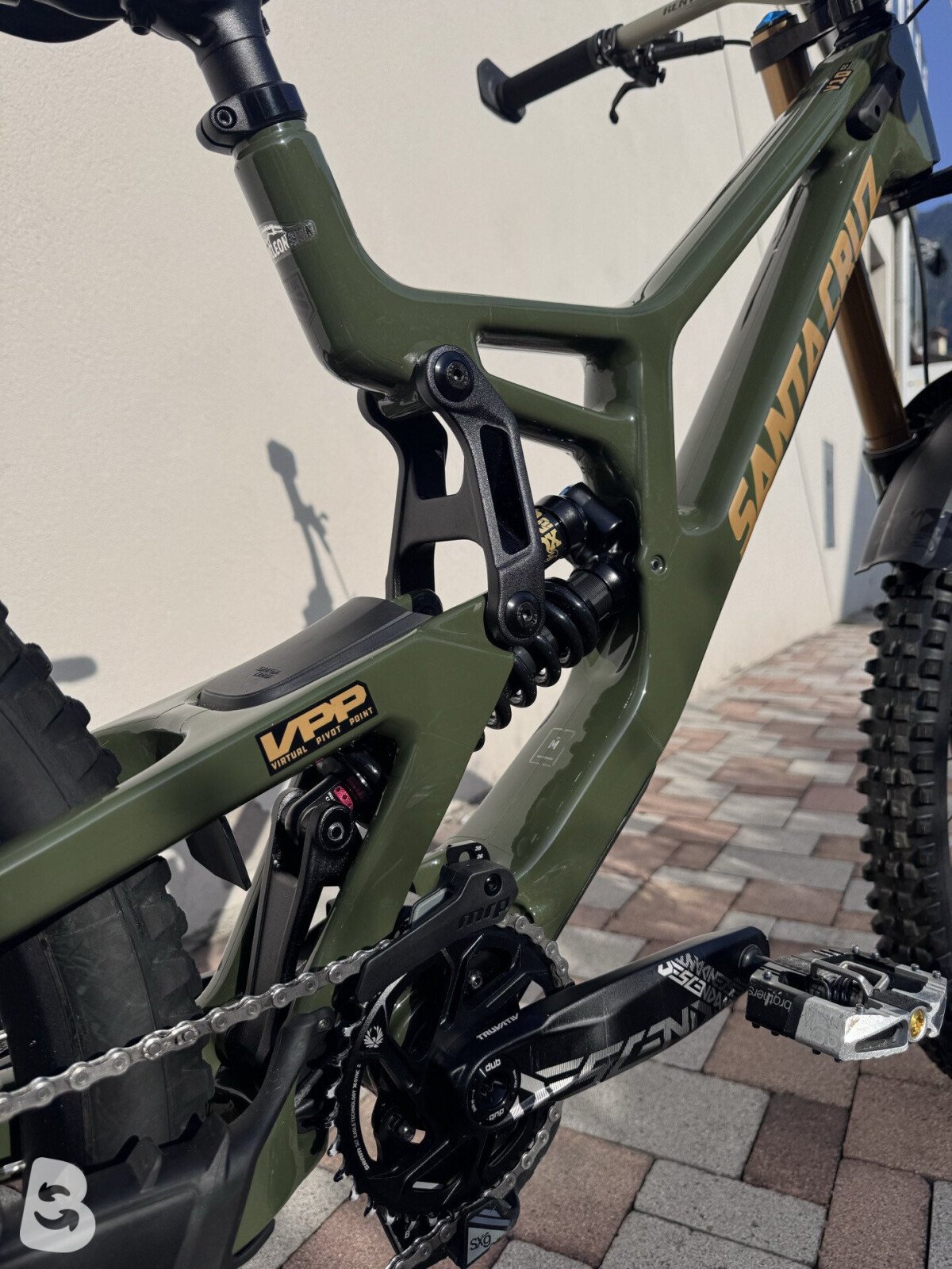 Santa Cruz V10 2026