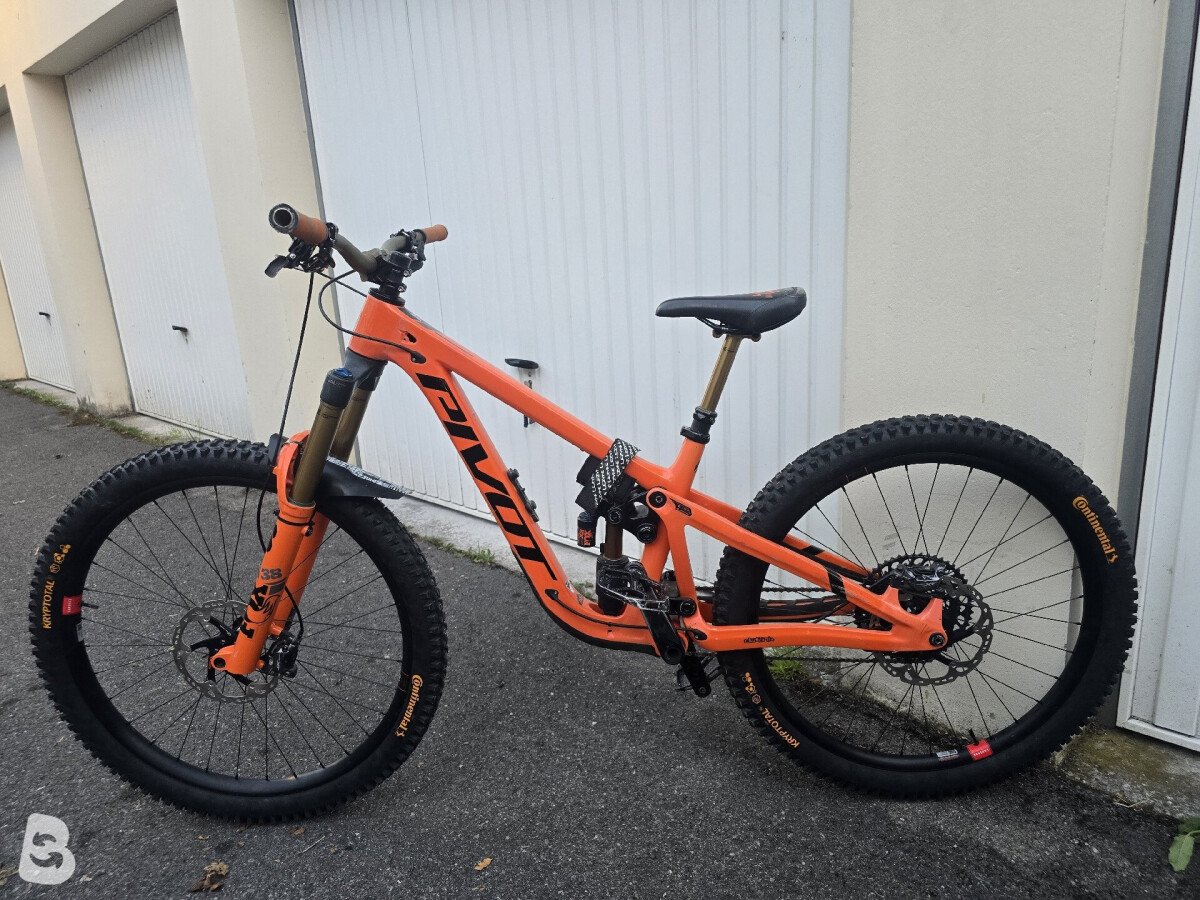 Pivot Firebird pro 2023