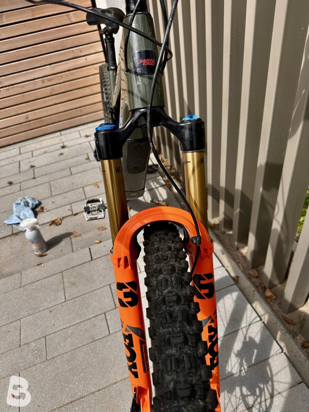 Santa Cruz Bronson V4 2023