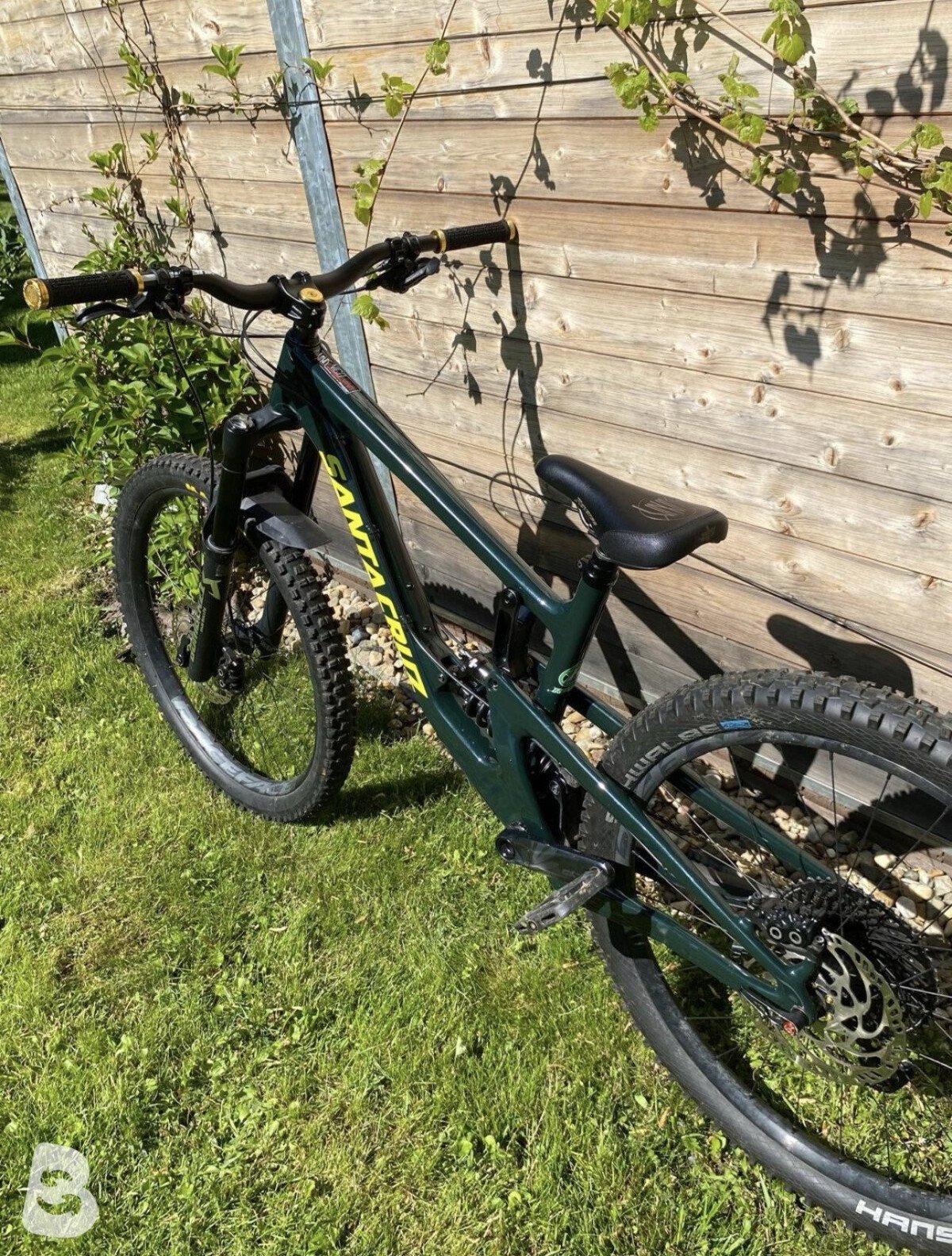 Santa Cruz Nomad V4 CC 2022