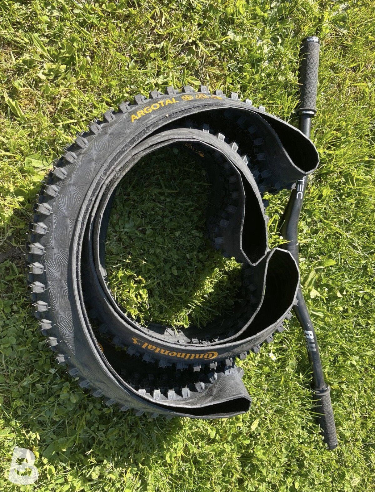 Santa Cruz Nomad V4 CC 2022
