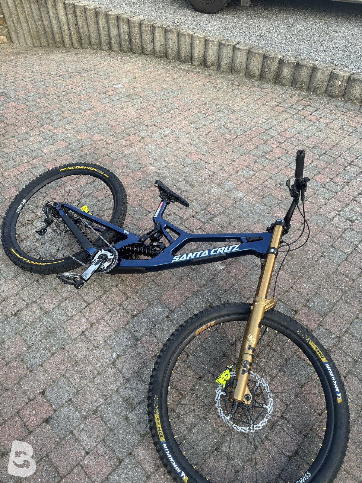 Santa Cruz V10 2026