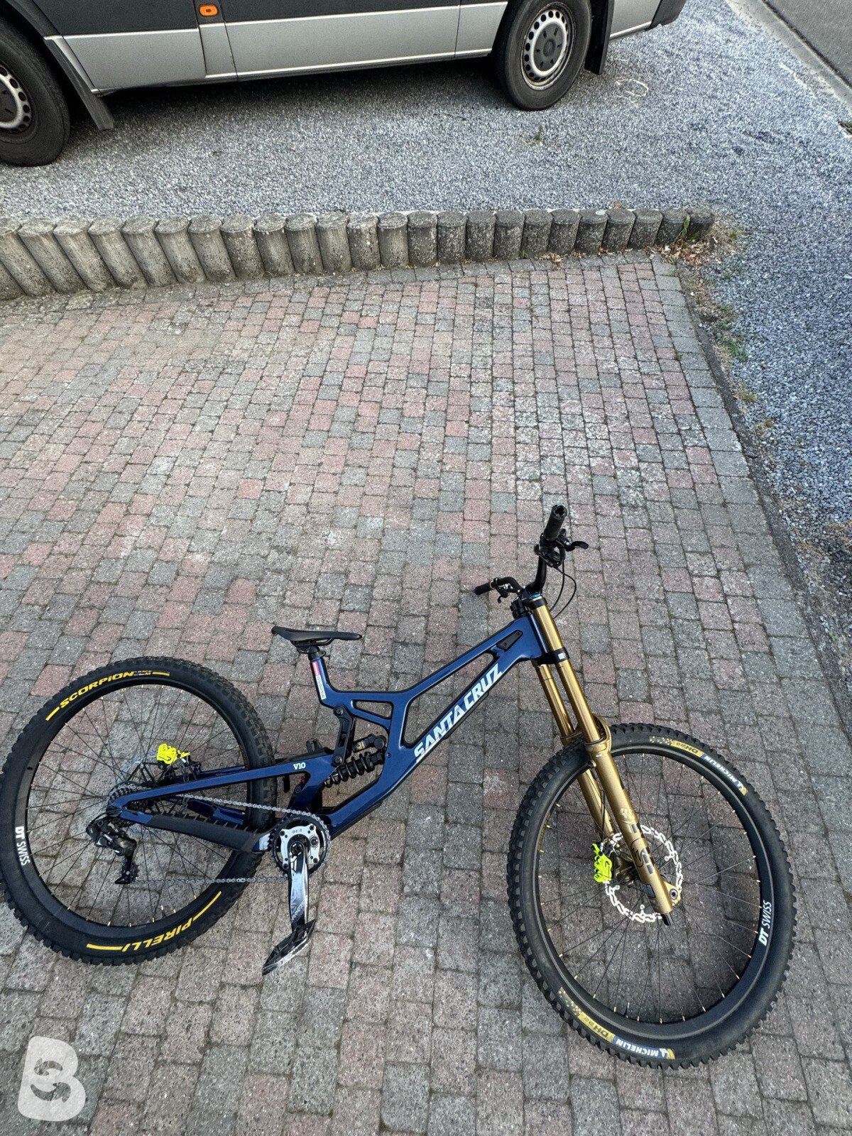 Santa Cruz V10 2026