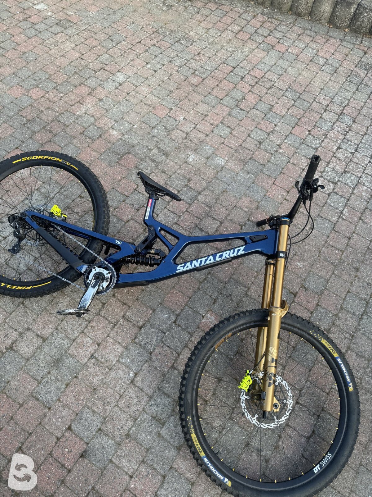 Santa Cruz V10 2026