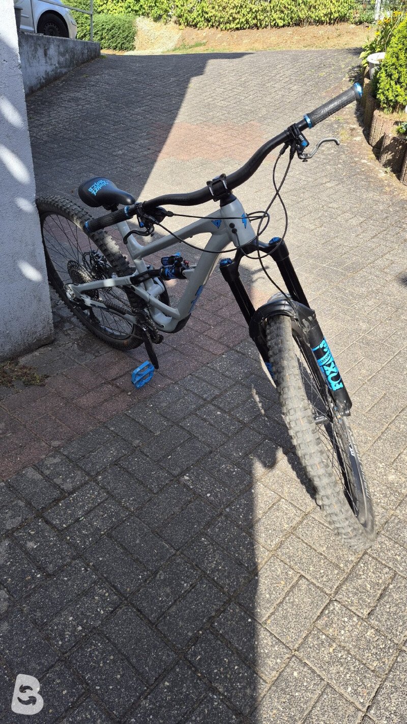YT Industries Capra Core 2 2024