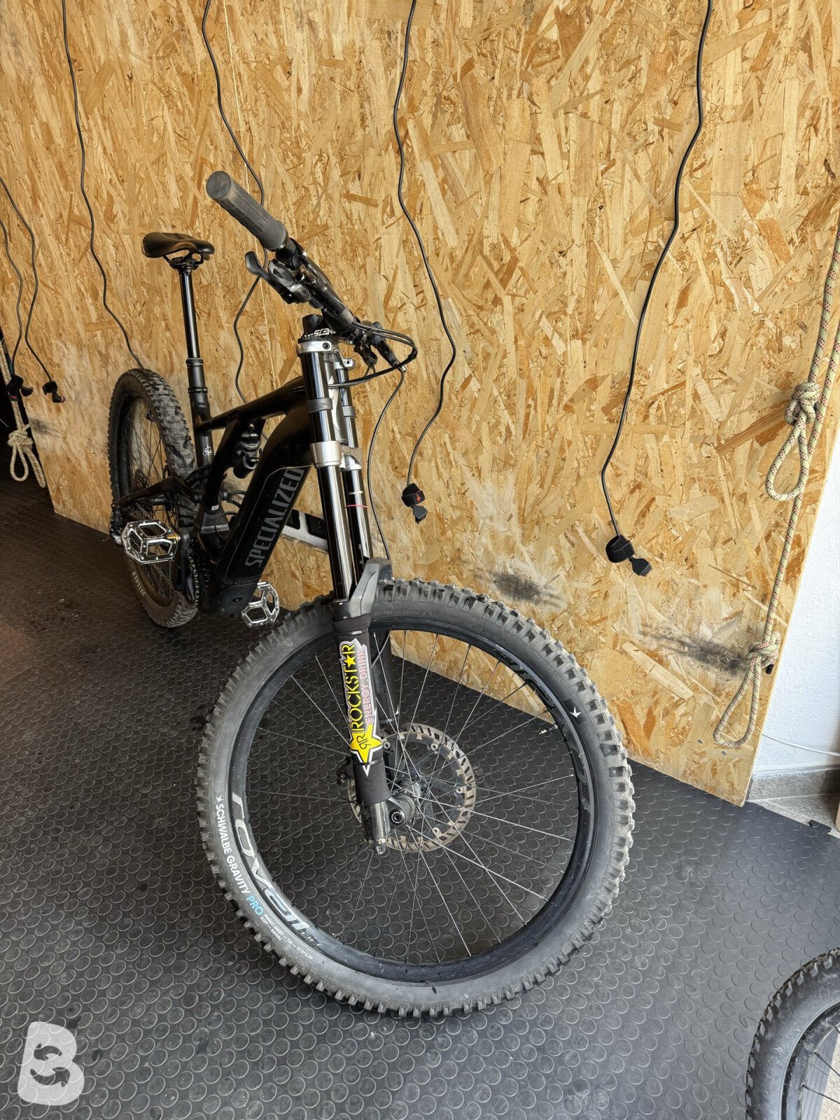 Specialized turbo kenevo expert 2021