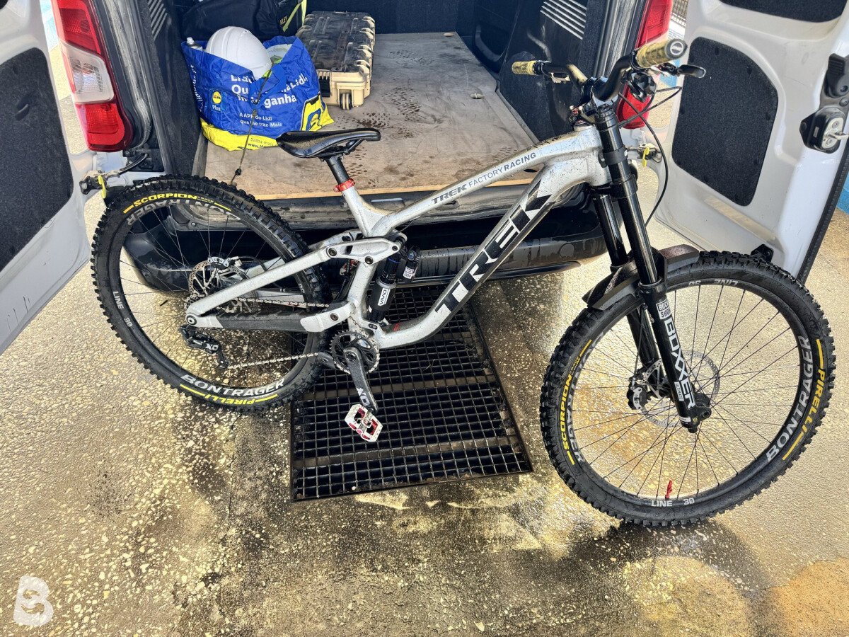 Trek Session 9 X01 2025