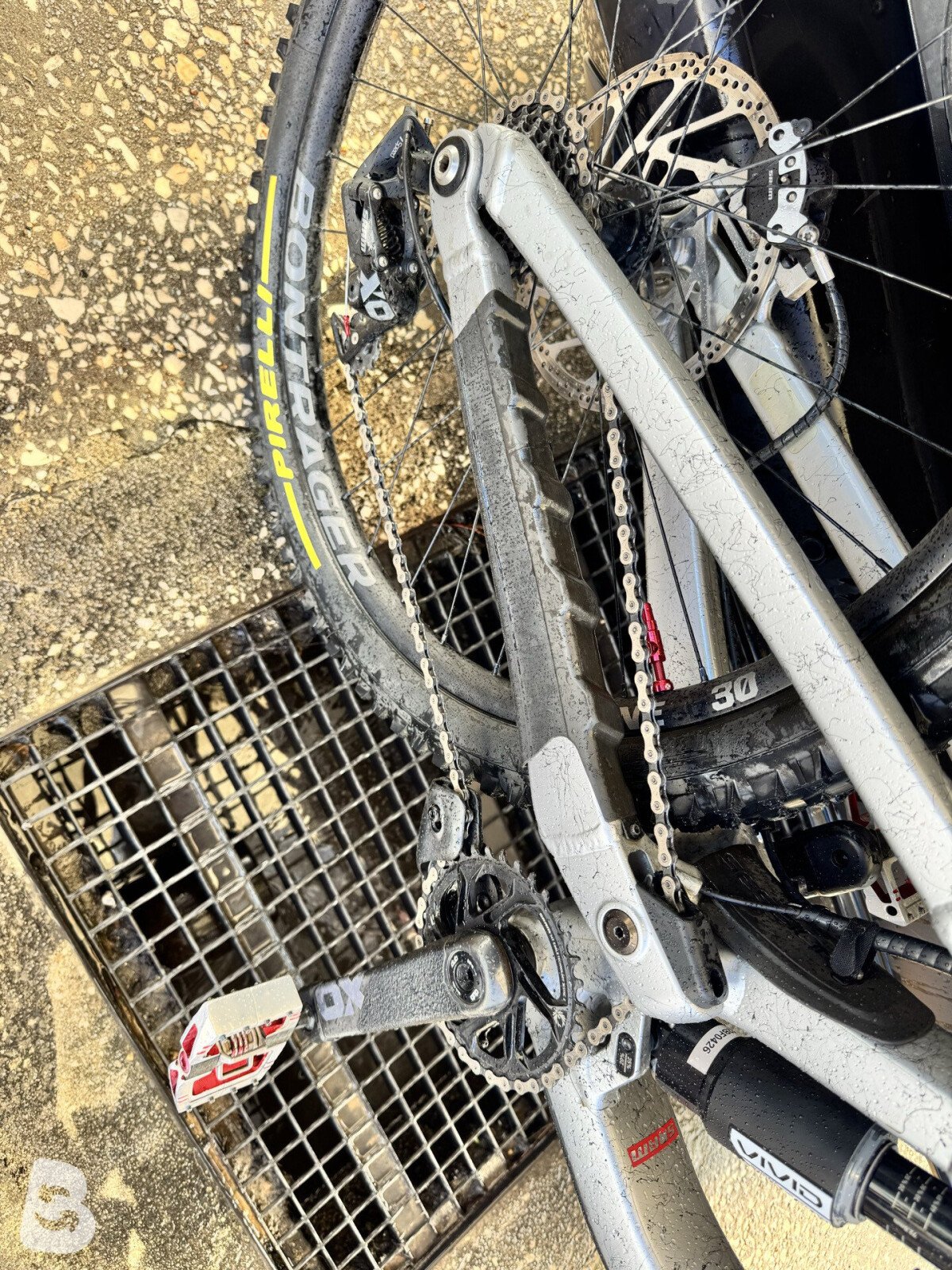 Trek Session 9 X01 2025