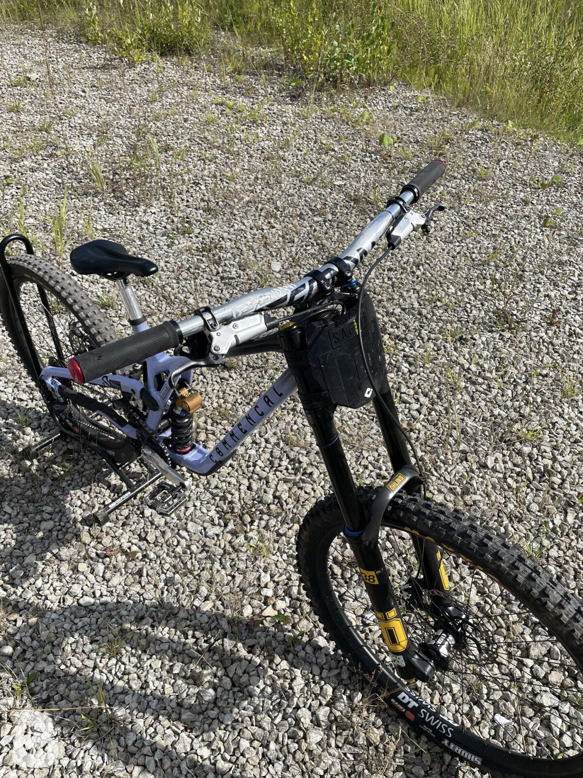 Commencal Supreme V5 2024
