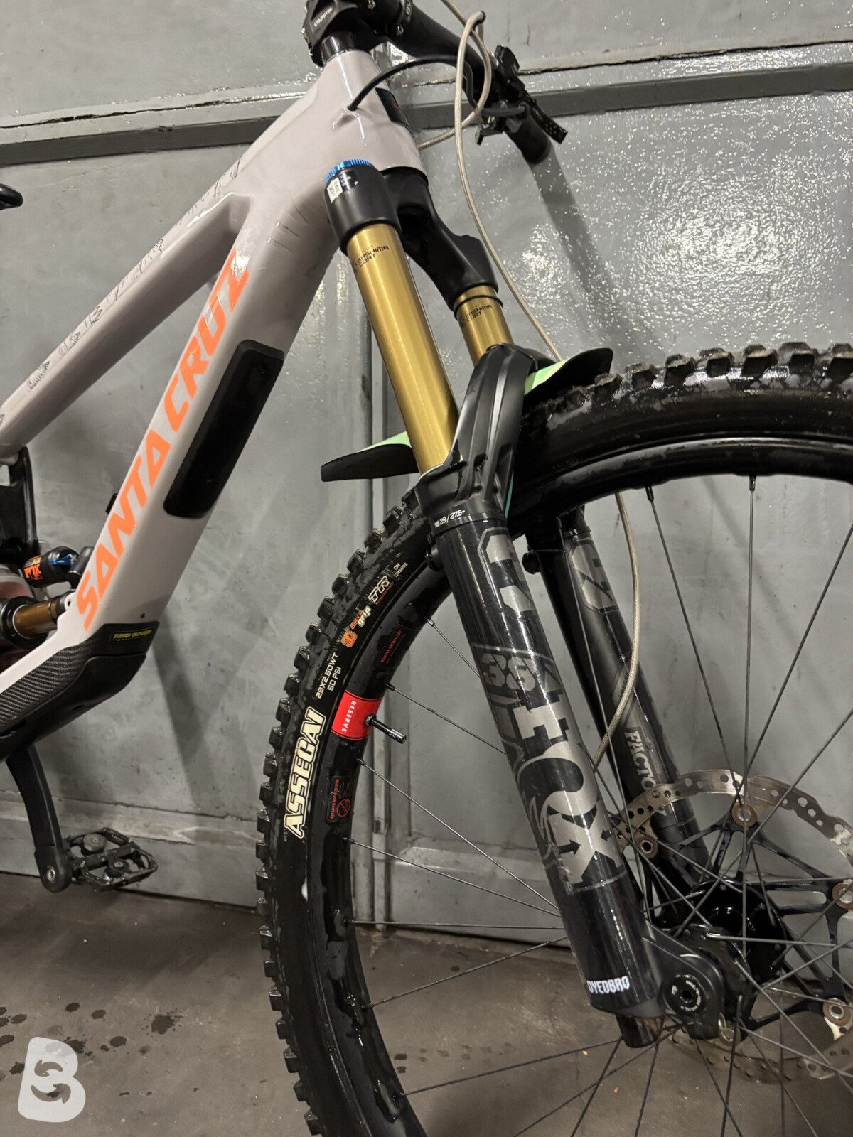 Santa Cruz Nomad 6 CC 2023