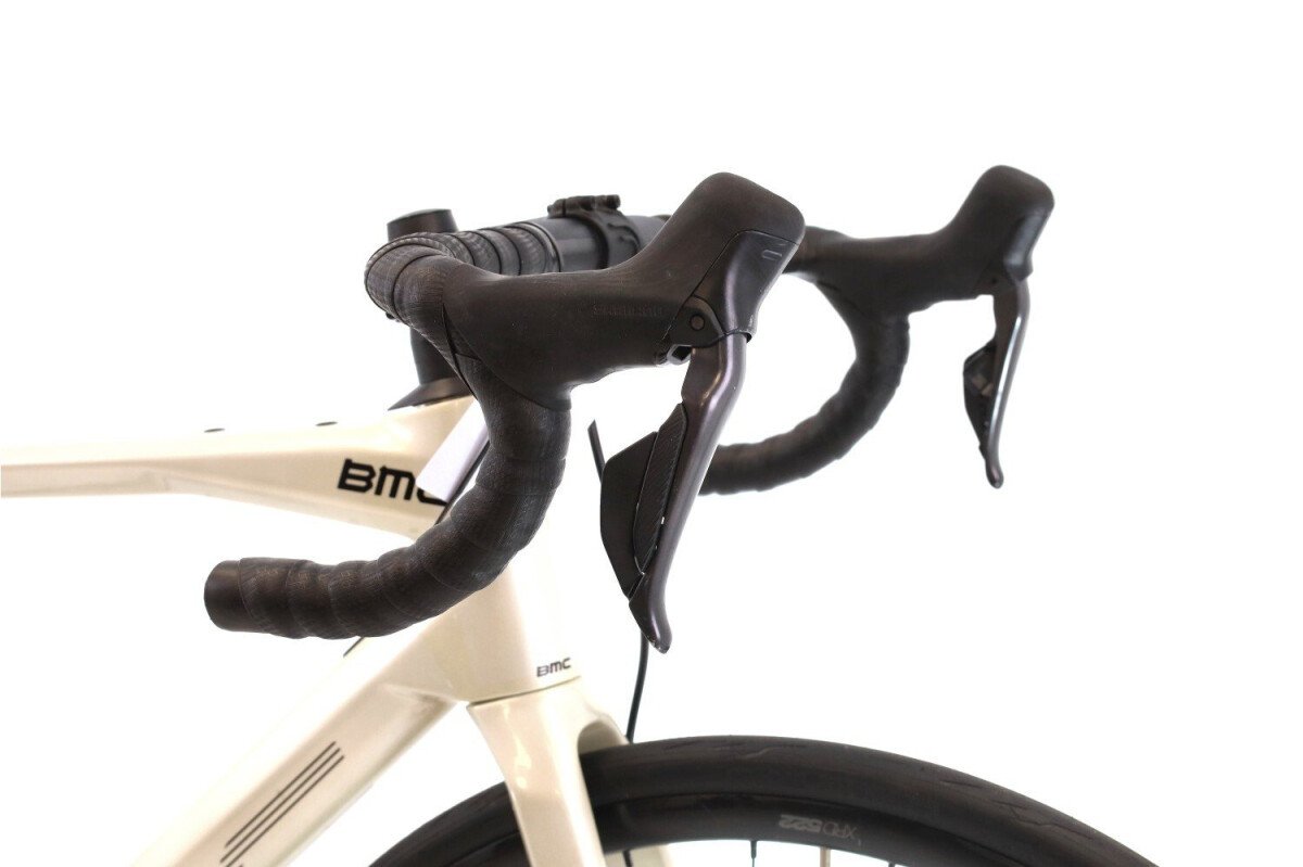 BMC Roadmachine THREE Di2 12V 2024