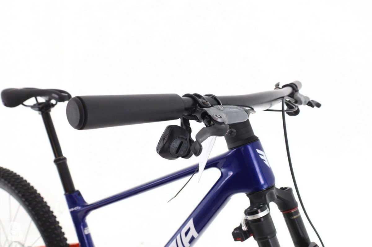 Berria Mako Pro AXS 2025
