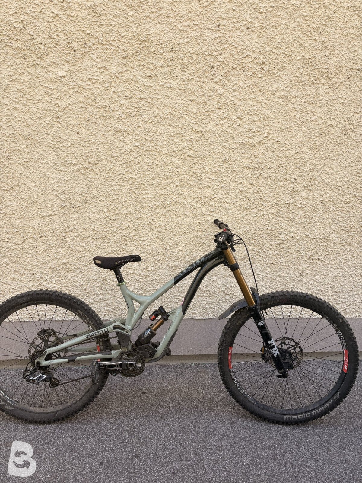 Commencal Supreme DH Race 2021