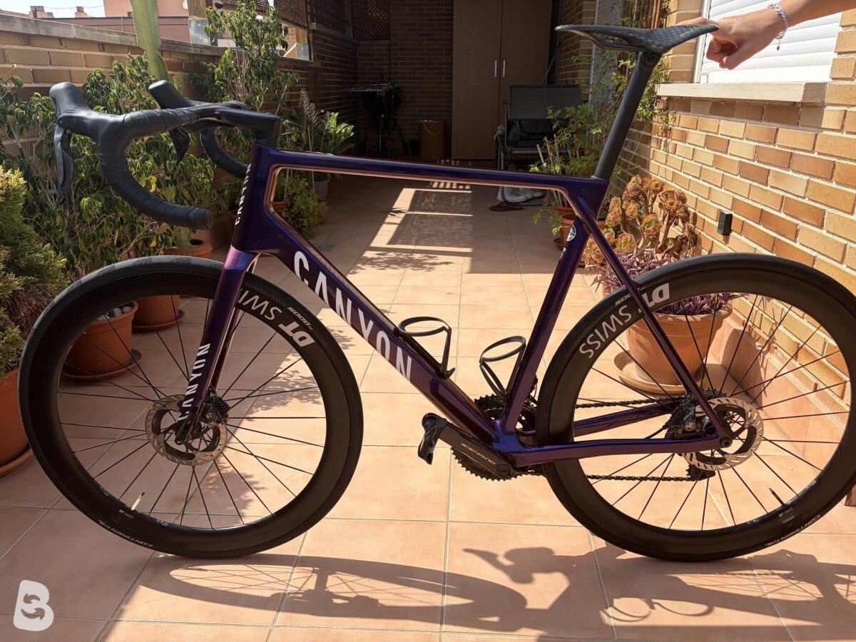 Canyon Ultimate CFR Di2 Aero 2024