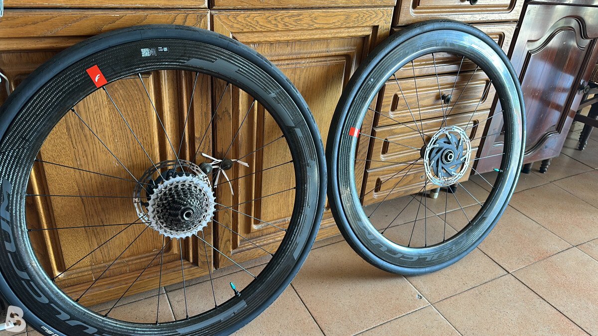 Focus IZALCO MAX DISC 9.8 2021