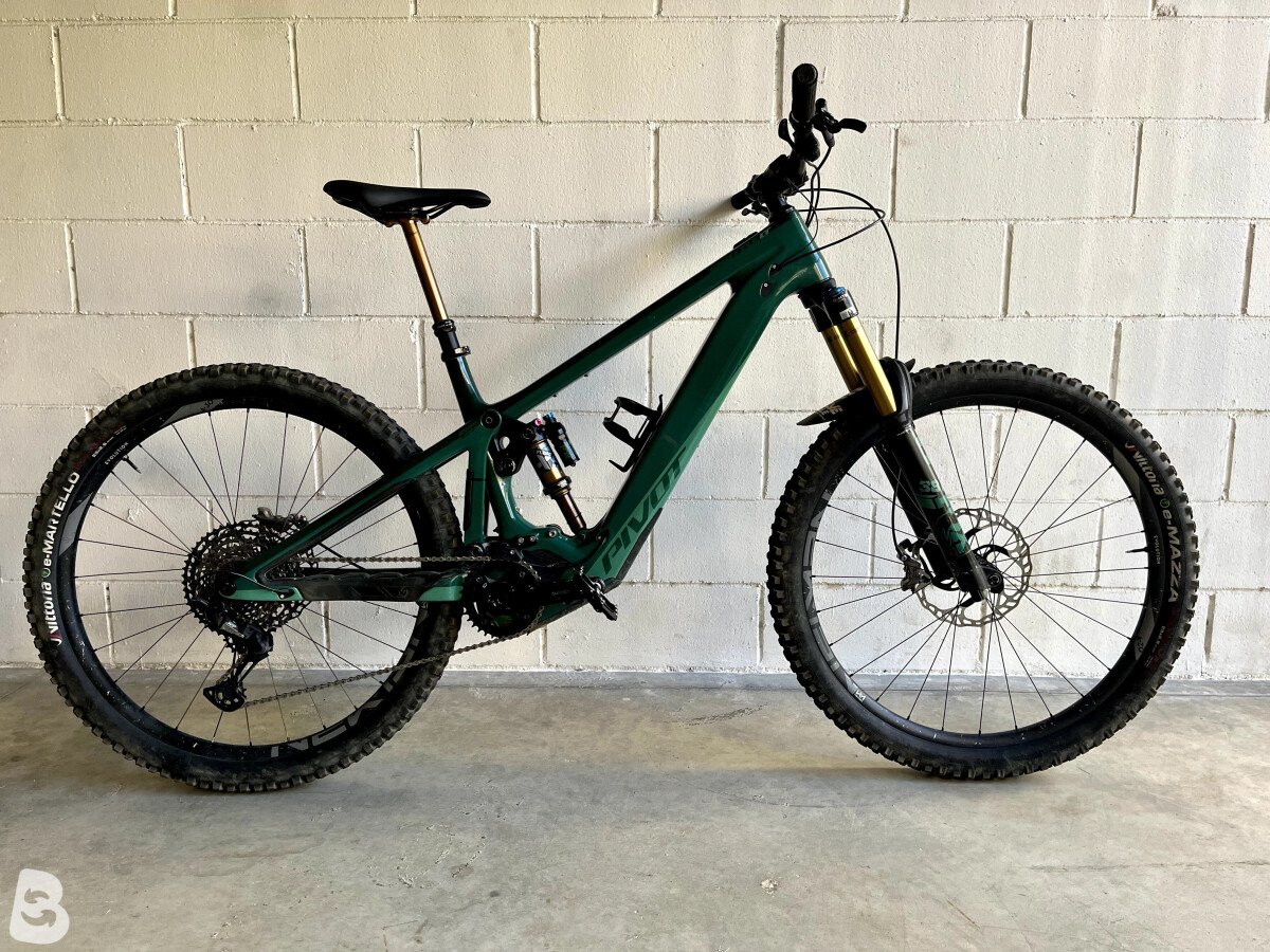 Pivot Shuttle LT Team XTR 2024