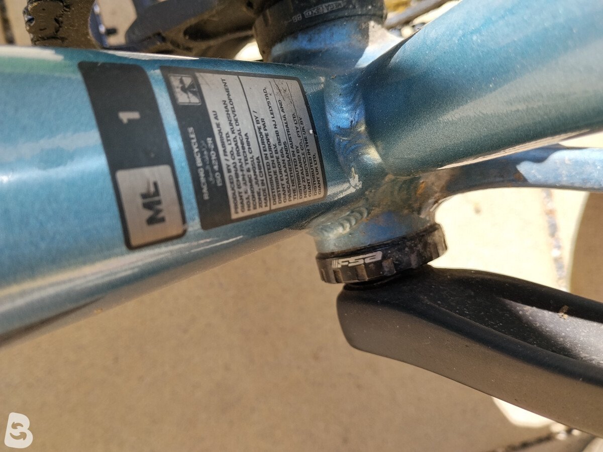 Giant FastRoad AR 1 2023