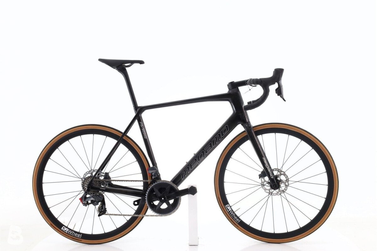 Megamo Raise AXS 12V 2021