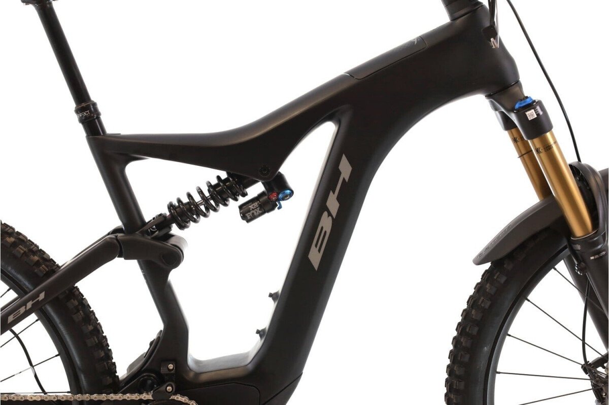 BH AtomX Lynx 9.9 XT 2025