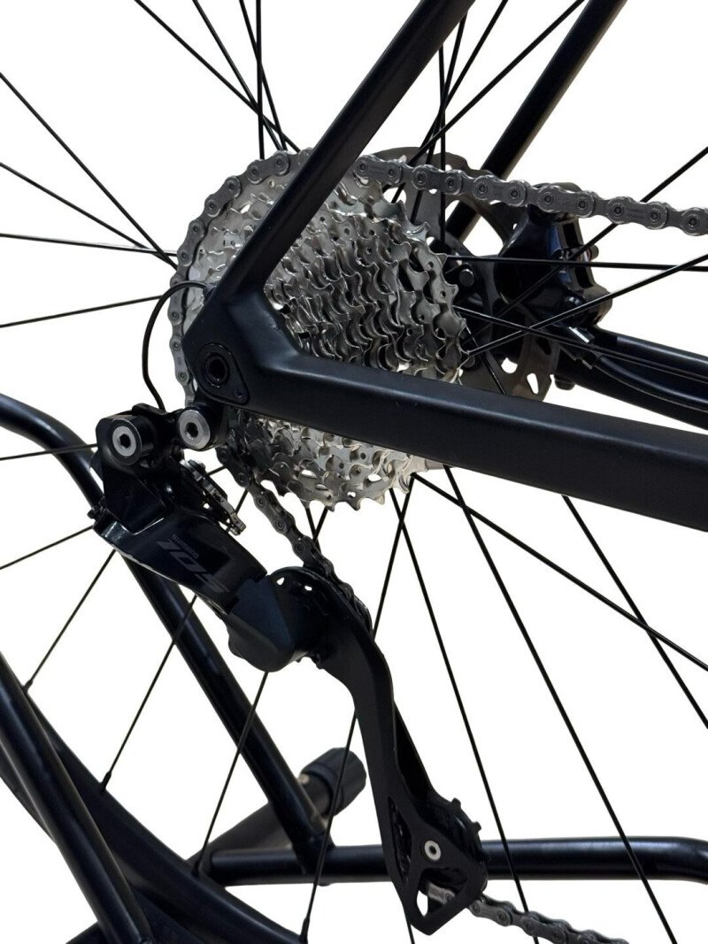 BMC Roadmachine FIVE Carbon Shimano 105 Di2 2023