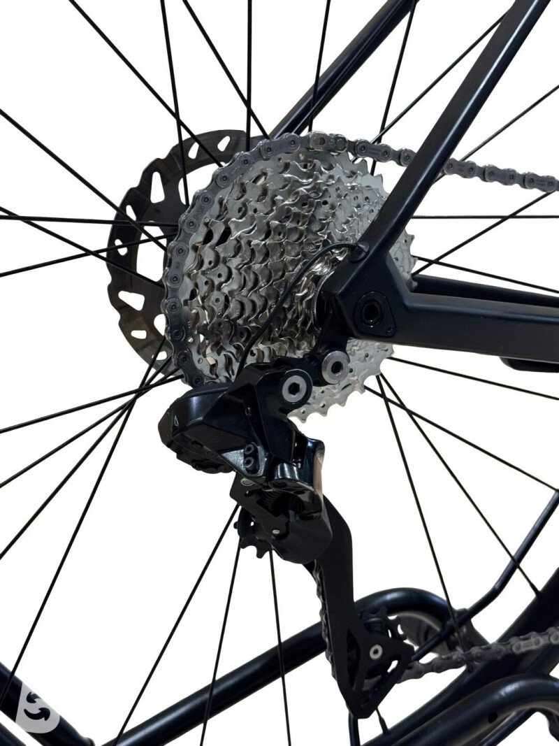 BMC Roadmachine FIVE Carbon Shimano 105 Di2 2023