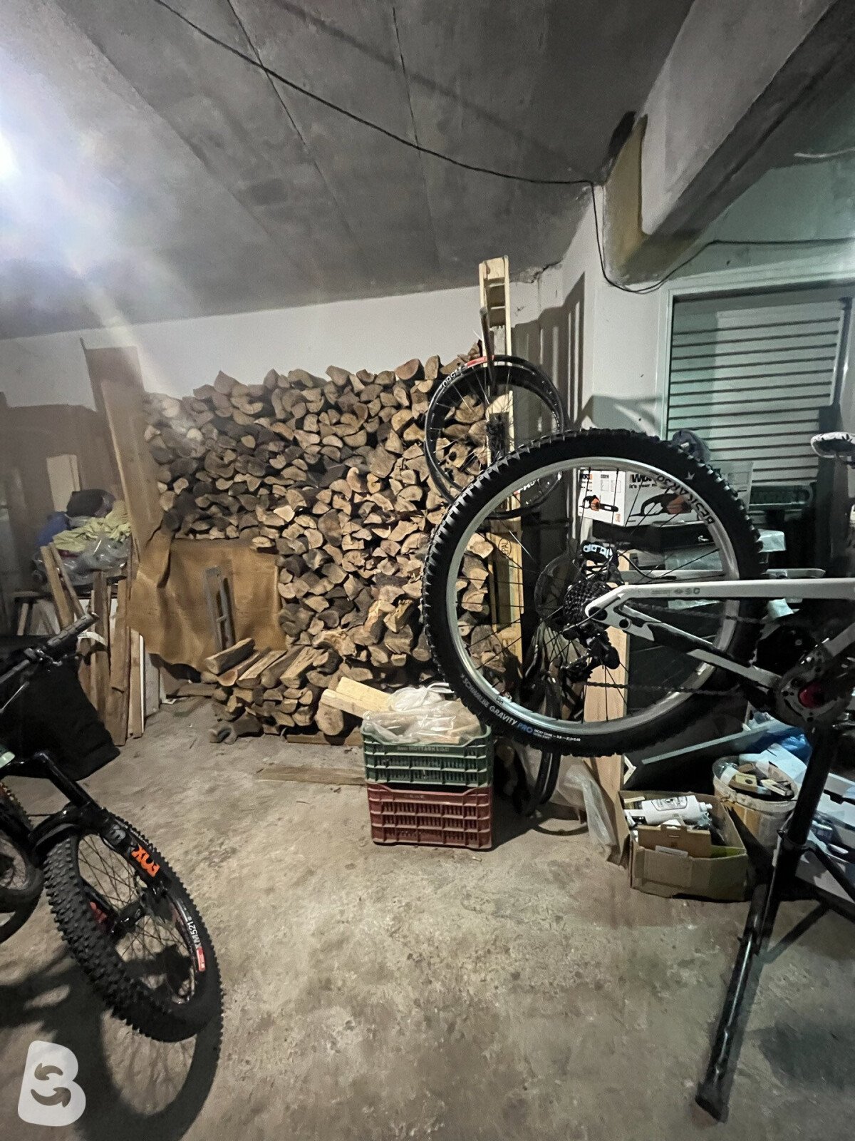 Commencal V5 2026