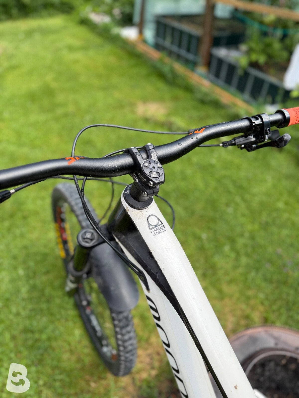 Mondraker Dune Carbon R 2018